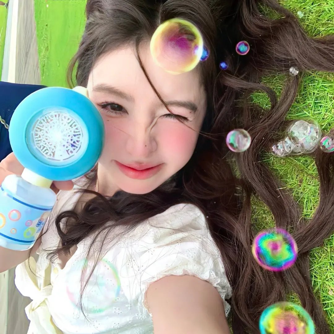活骷颅 封面